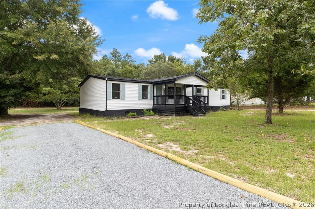 137 Huckabee Street, Raeford, NC 28376 — exterior