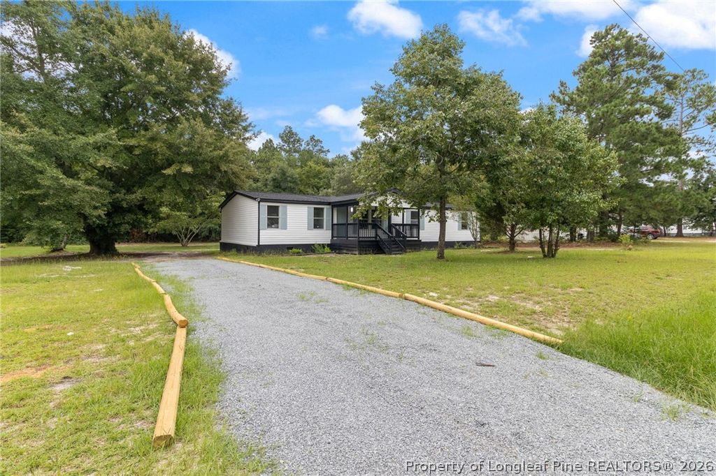 137 Huckabee Street, Raeford, NC 28376 — photo 2