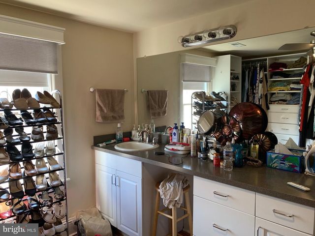 12207 W LAWN LN, Hagerstown, MD 21740