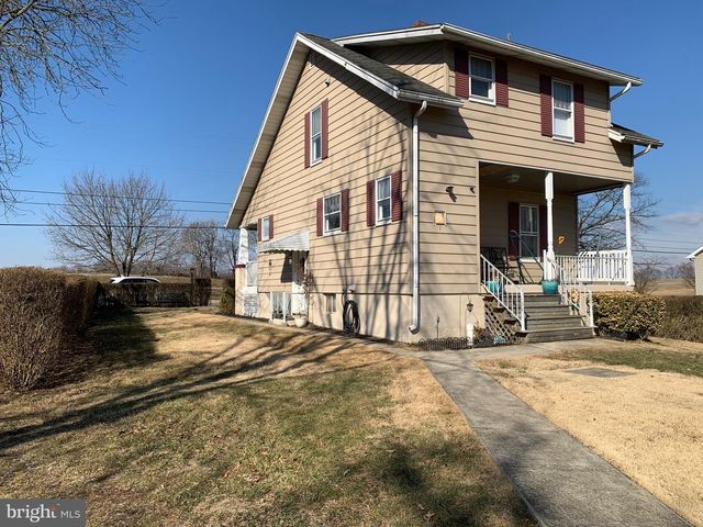 12207 W LAWN LN, Hagerstown, MD 21740