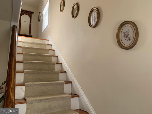 12207 W LAWN LN, Hagerstown, MD 21740