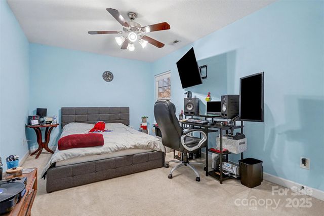 2104 Pawpaw Lane, Charlotte, NC 28269