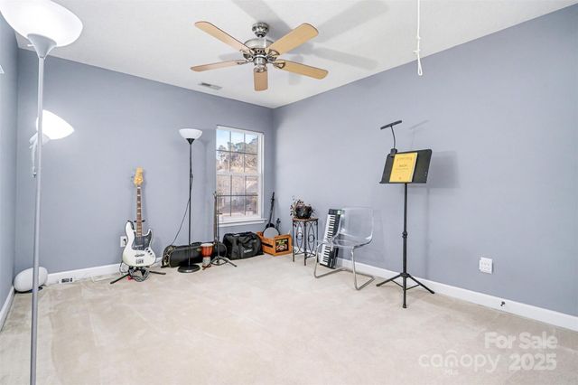 2104 Pawpaw Lane, Charlotte, NC 28269