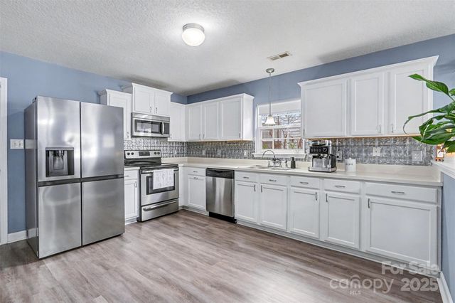 2104 Pawpaw Lane, Charlotte, NC 28269