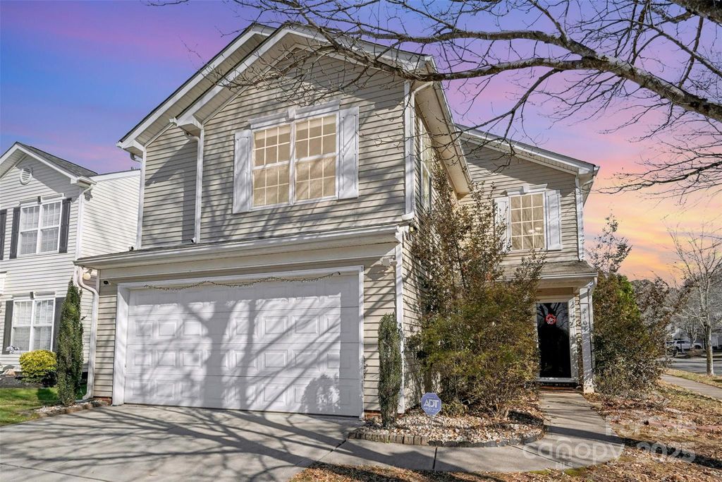 2104 Pawpaw Lane, Charlotte, NC 28269