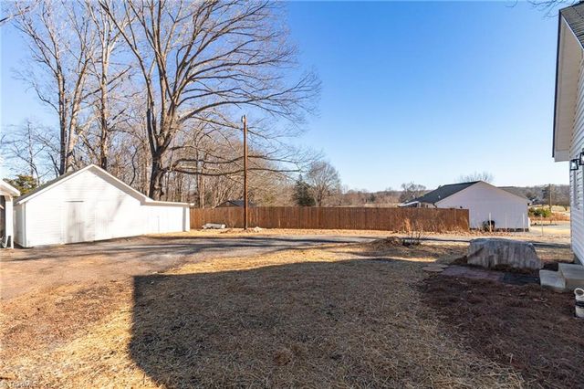 812 W Main Street, Franklinville, NC 27248