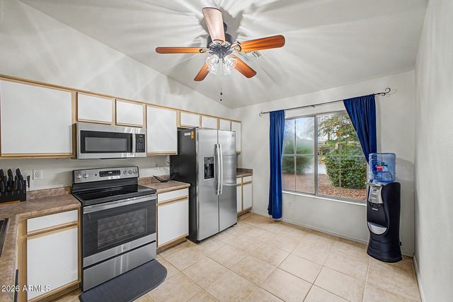 725 E LONG Avenue, Buckeye, AZ 85326