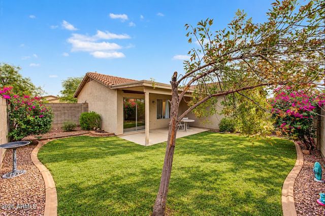 725 E LONG Avenue, Buckeye, AZ 85326