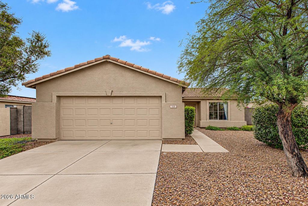 725 E LONG Avenue, Buckeye, AZ 85326 — photo 3