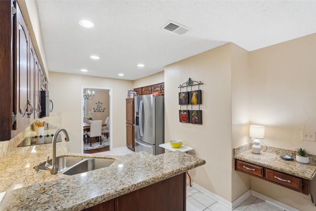 716 Willow Brook Drive, Allen, TX 75002