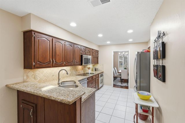 716 Willow Brook Drive, Allen, TX 75002