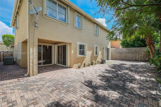 11942 SW 126th Ln, Miami, FL 33186