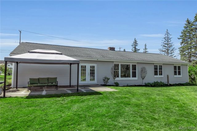 7318 Michael Road, Orchard Park, NY 14127