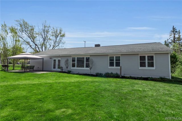 7318 Michael Road, Orchard Park, NY 14127