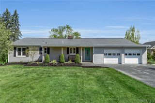 7318 Michael Road, Orchard Park, NY 14127