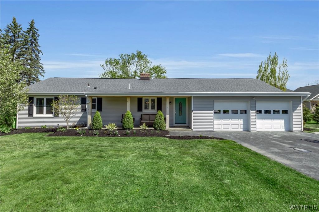 7318 Michael Road, Orchard Park, NY 14127