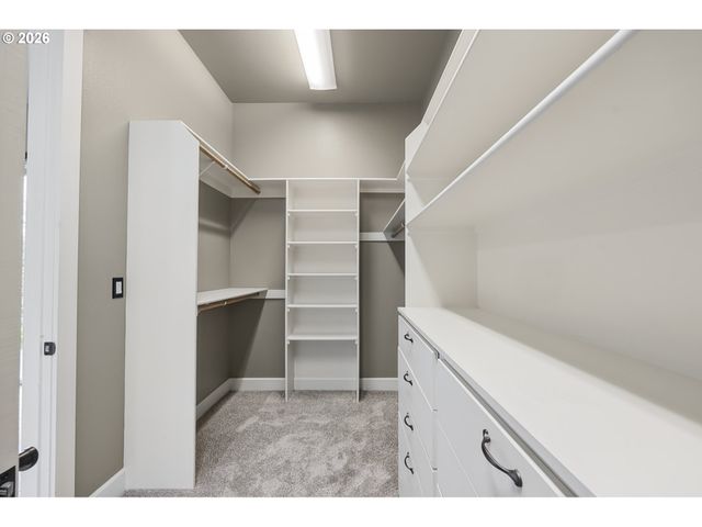 3244 WINTERCREEK Dr, Eugene, OR 97405