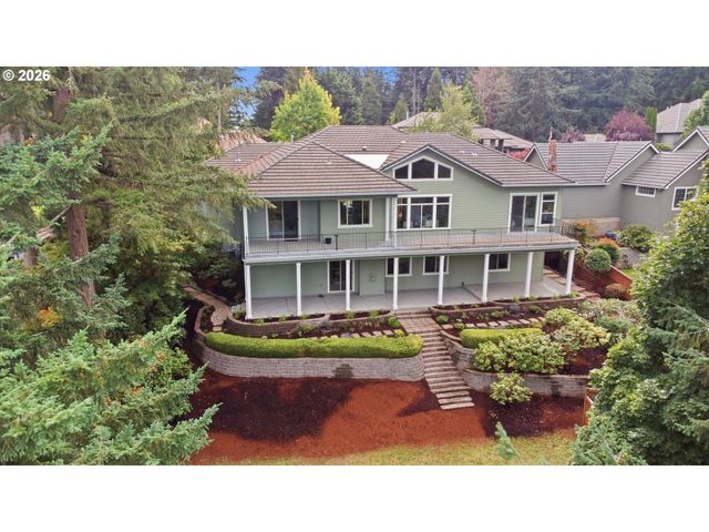 3244 WINTERCREEK Dr, Eugene, OR 97405