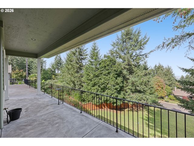 3244 WINTERCREEK Dr, Eugene, OR 97405