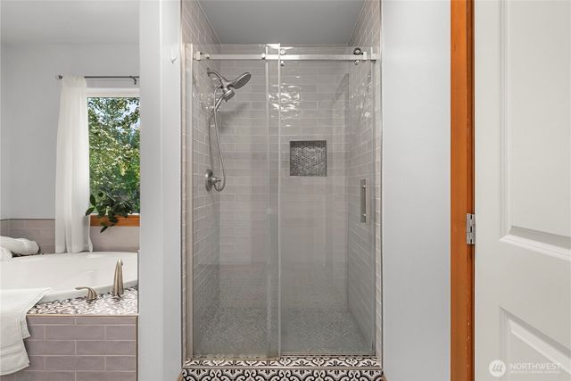 22625 SE 271st Street, Maple Valley, WA 98038