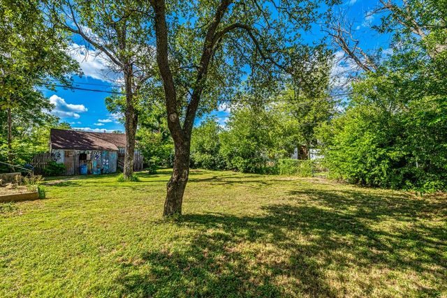 301 11th Street, Ballinger, TX 76821