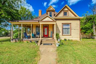 301 11th Street, Ballinger, TX 76821