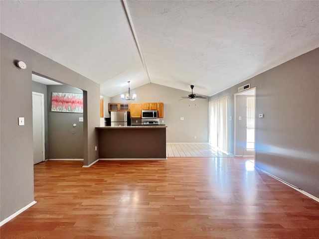 6011 Dooley Drive, The Colony, TX 75056
