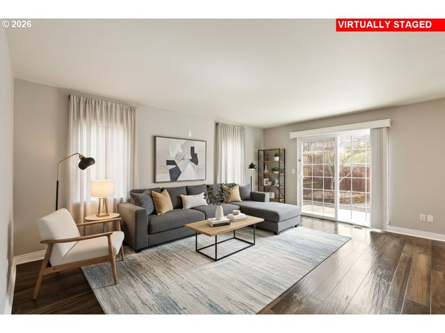 1463 FOUR SEASONS Dr, Roseburg, OR 97470