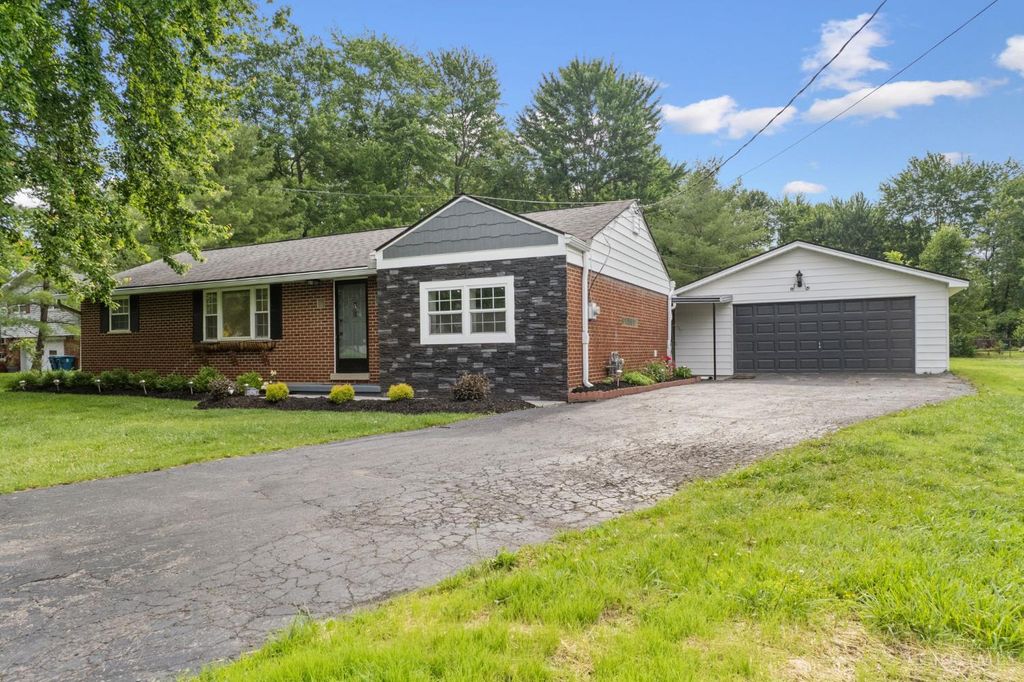224 Amelia Olive Branch Road, Batavia Twp, OH 45102
