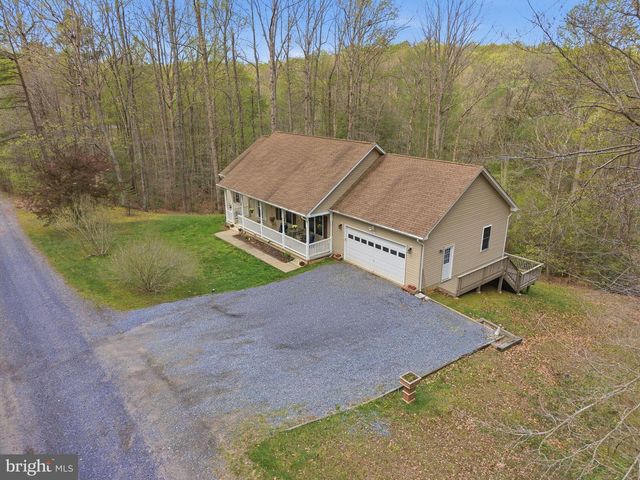 405 BALL RD, Saint Leonard, MD 20685