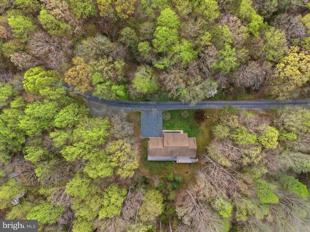405 BALL RD, Saint Leonard, MD 20685