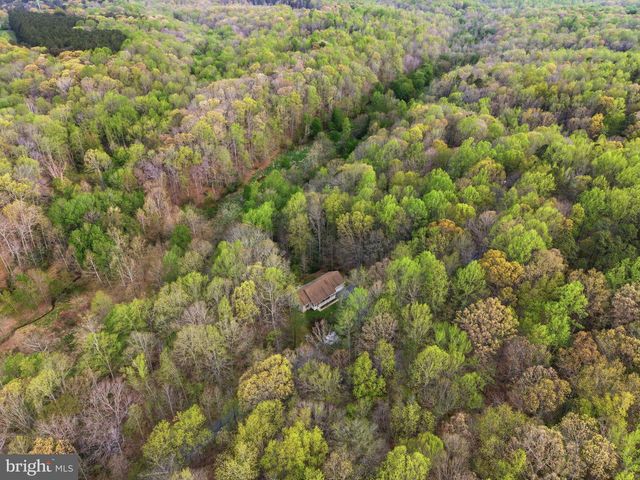405 BALL RD, Saint Leonard, MD 20685