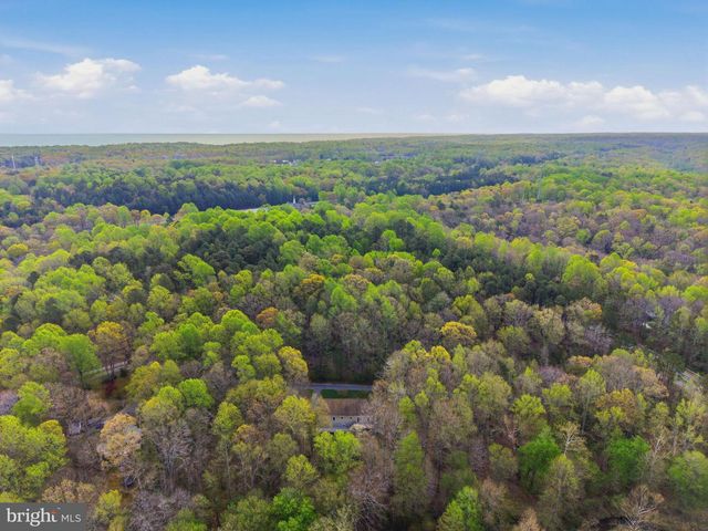 405 BALL RD, Saint Leonard, MD 20685
