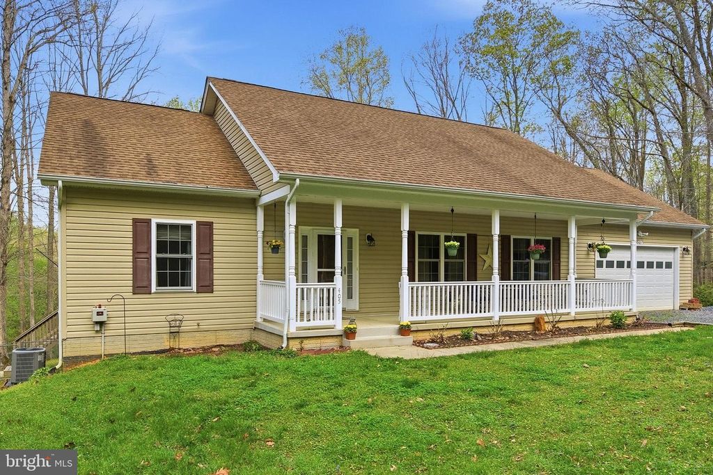405 BALL RD, Saint Leonard, MD 20685