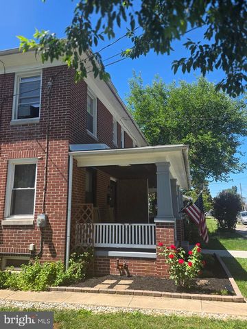 60 E YORK AVE, Spring Grove, PA 17362