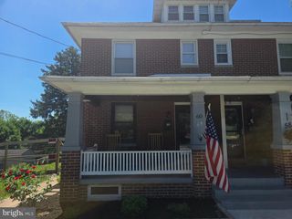 60 E YORK AVE, Spring Grove, PA 17362