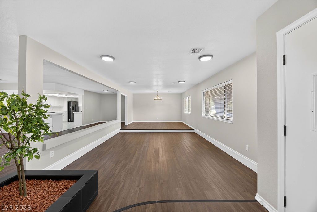 3189 Casanova Circle, Las Vegas, NV 89120 — photo 4