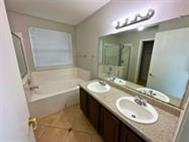 7424 Cayenne LN, Austin, TX 78741