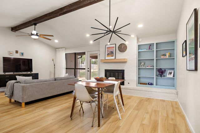 2202 Carolyn DR, Taylor, TX 76574