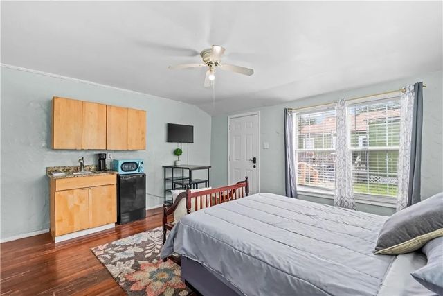 438 Indiana Ave, Corpus Christi, TX 78404