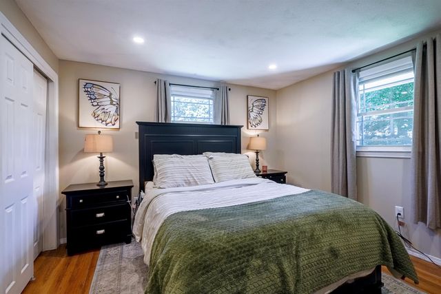 26 Tenby Drive, Nashua, NH 03062