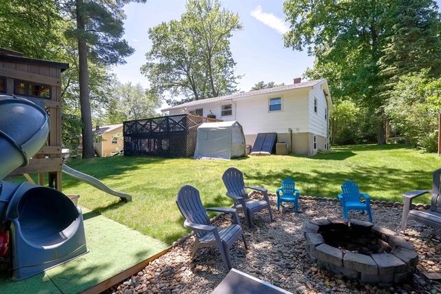 26 Tenby Drive, Nashua, NH 03062