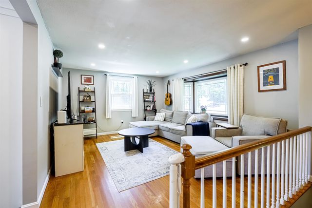26 Tenby Drive, Nashua, NH 03062