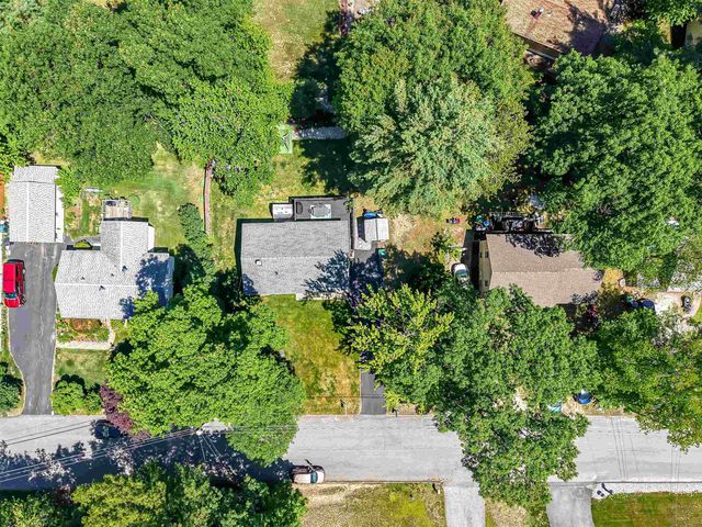26 Tenby Drive, Nashua, NH 03062