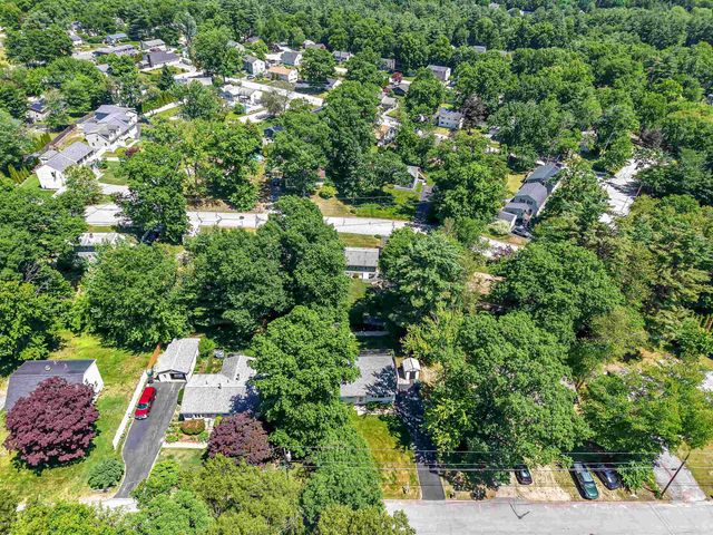 26 Tenby Drive, Nashua, NH 03062