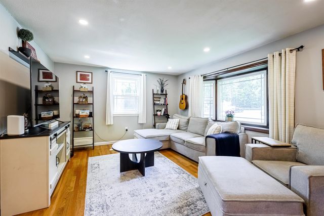 26 Tenby Drive, Nashua, NH 03062