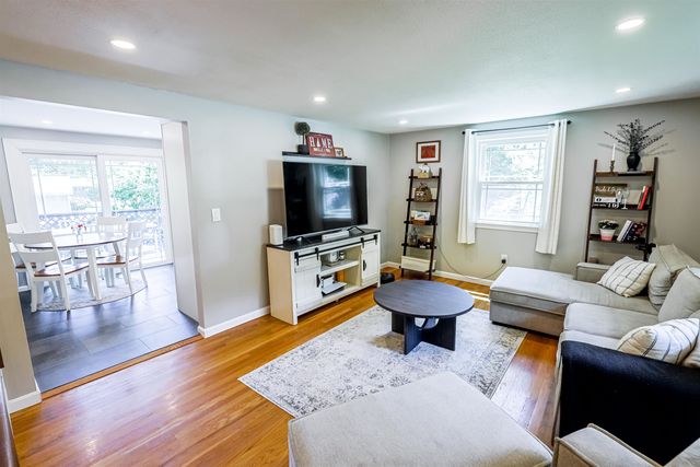 26 Tenby Drive, Nashua, NH 03062