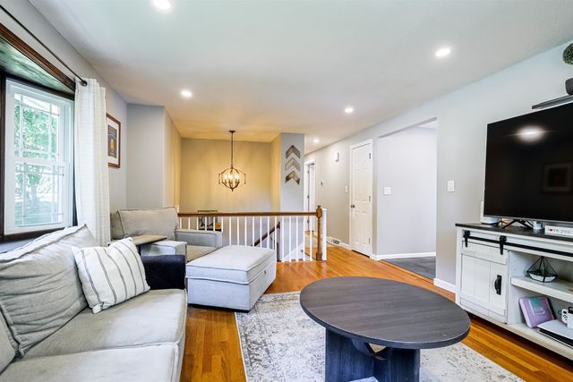 26 Tenby Drive, Nashua, NH 03062