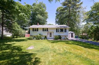 26 Tenby Drive, Nashua, NH 03062