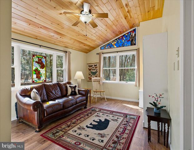 67 SPENCER LN, Albrightsville, PA 18210